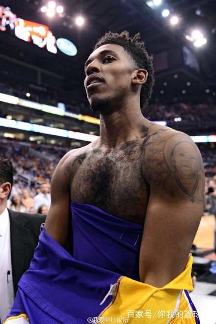 半场：莱比锡0-0不莱梅，巴克豪斯多次扑救（半场战报：莱比锡0-0不莱梅，巴克豪斯屡献神扑）