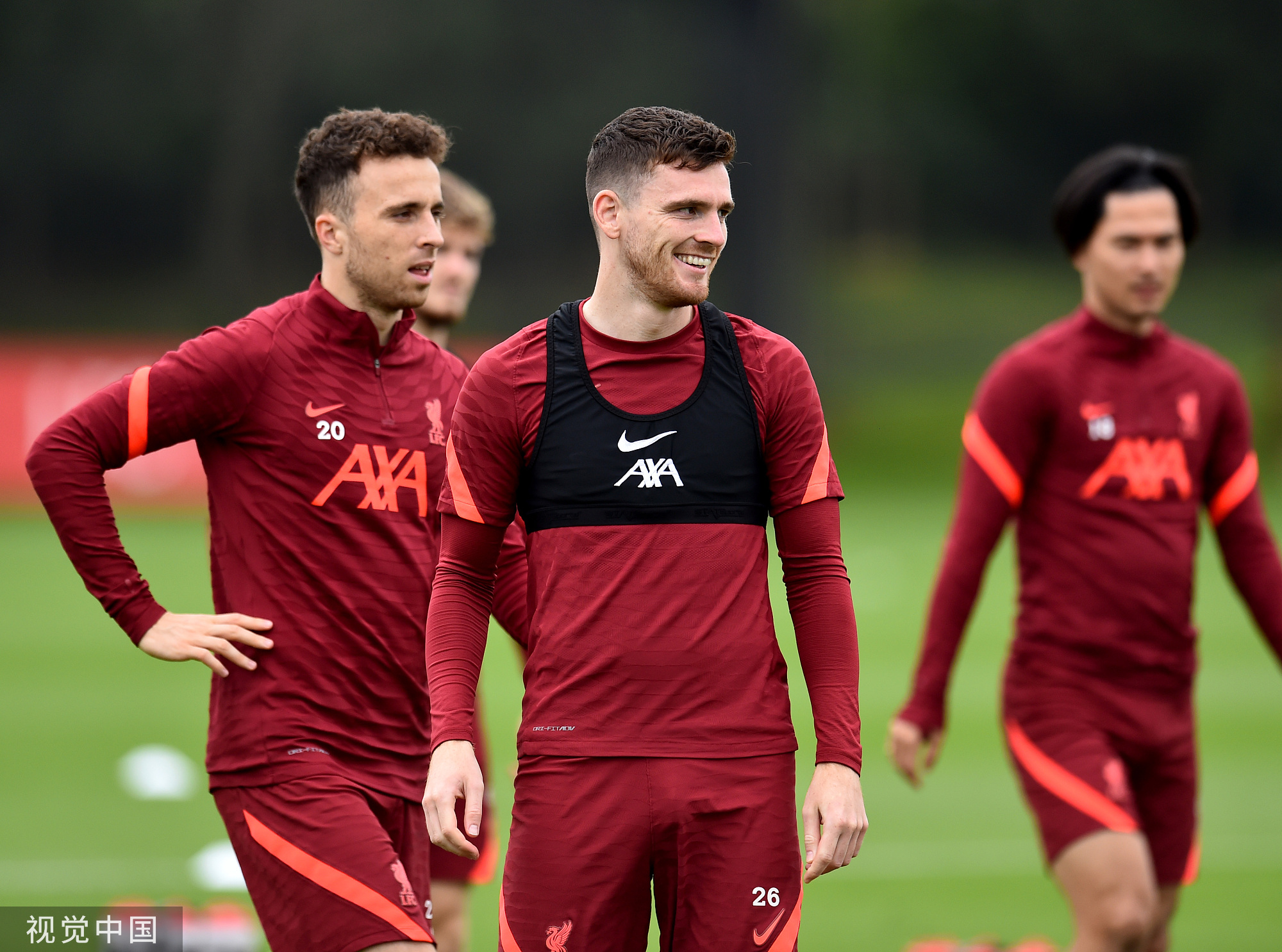 76人队面临挑战：恩比德缺席尼克斯之战（恩比德缺阵战尼克斯，76人迎来艰难一战）