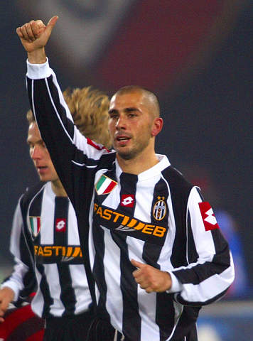 篮板差距！灰熊净胜独行侠20个篮板，其中12个是进攻篮板（灰熊篮板碾压独行侠：净胜20个，其中进攻篮板12个）