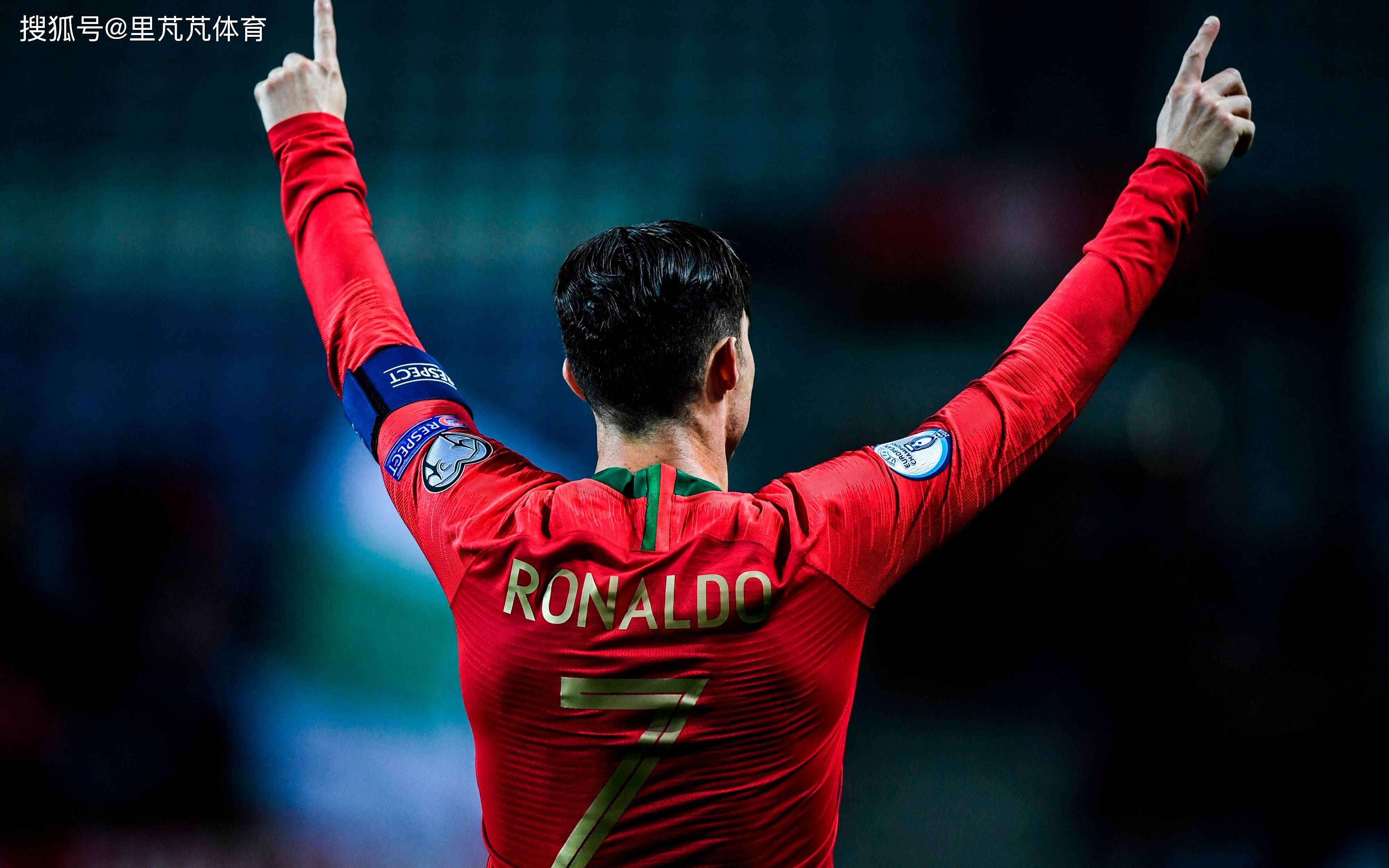 又换一家品牌！库里今日赛前穿上了New Balance（库里赛前又换牌 今日上脚New Balance）