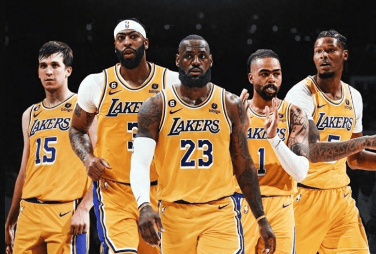 勇士门面在联赛再夺风头（勇士当家球星再度成为联赛焦点）