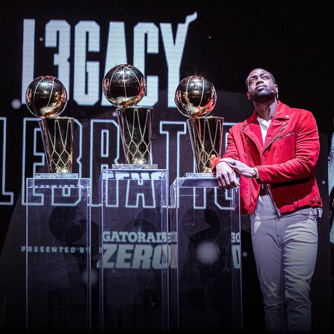 姆巴佩：于帕在本赛季属于世界最佳后卫，受到关注是很正常的（姆巴佩：于帕本赛季跻身世界顶级后卫，备受关注并不意外）