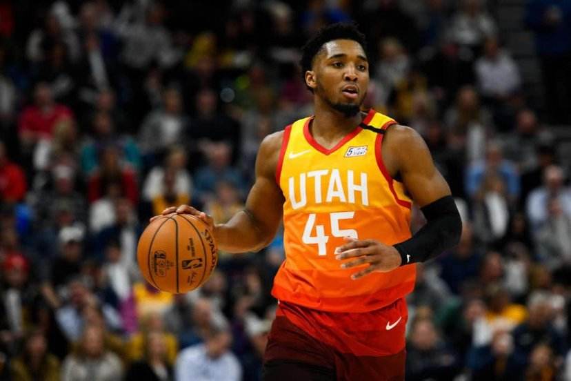 莱奥：阿莱格里对我没有太多具体要求，只是让我保持自由发挥（莱奥：阿莱格里没有给我过多具体指示，只希望我自由发挥）