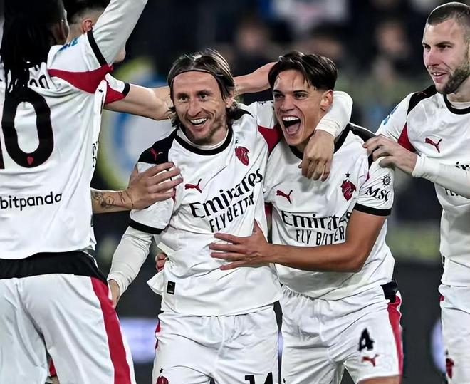 维维亚诺：国米是唯一能在意甲拉开差距的球队（维维亚诺：意甲赛场上，只有国米能拉开与对手的差距）