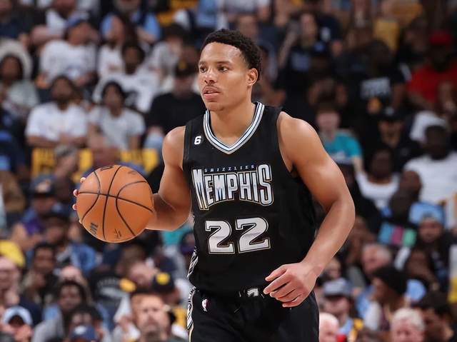 明日快船战太阳伤病：狄龙升级为出战成疑，伦纳德等7人缺席（明日快船vs太阳伤情：狄龙升为出战成疑，伦纳德等7人缺阵）