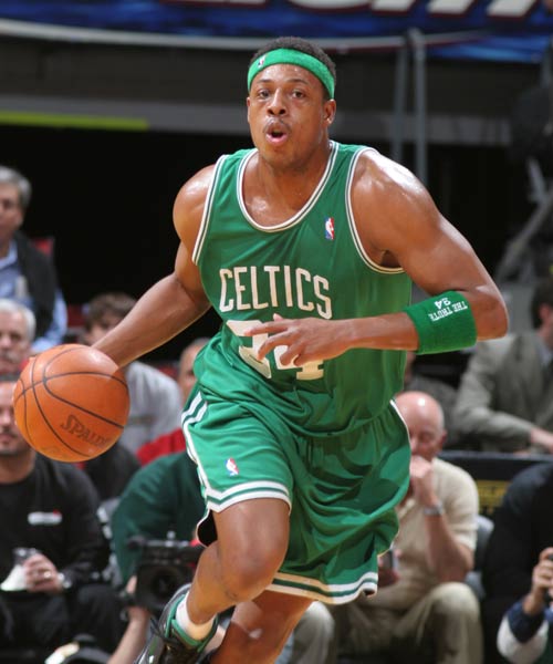 利物浦vs毕包第20分钟比赛暂停，全场球员、观众鼓掌致敬若塔（利物浦战毕尔巴鄂第20分钟暂停，全场球员与球迷鼓掌致敬若塔）