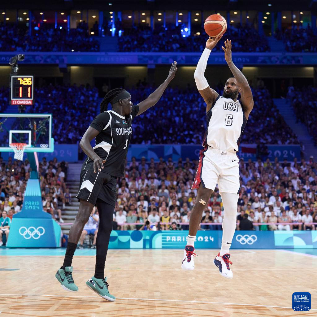 德甲最快10次帽子戏法排名：凯恩76场居首，盖德-穆勒161场（德甲达成10次帽子戏法最快榜：凯恩76场登顶，盖德-穆勒161场）