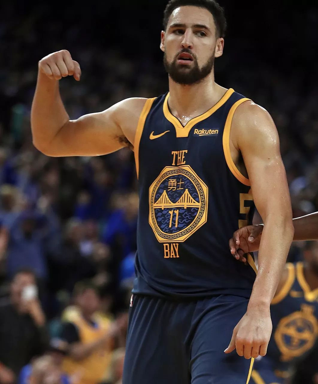 鲁本·阿莫林赛后力挺约罗：从失误中成长，曼联未来可期（鲁本·阿莫林赛后为约罗发声：在失误中成长，曼联前景光明）