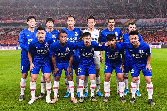 小佩顿第二节6中6独砍12分，带领勇士反超比分（小佩顿次节6投全中轰12分，助勇士实现反超）