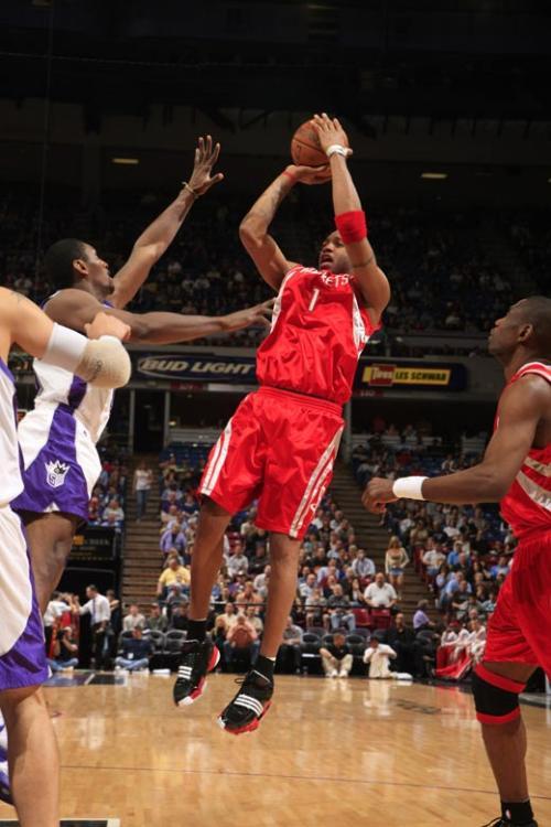 记者：迈阿密支付1700万美元买断德保罗，他占用指定球员名额（记者：迈阿密花1700万美元买断德保罗，将其列为指定球员）