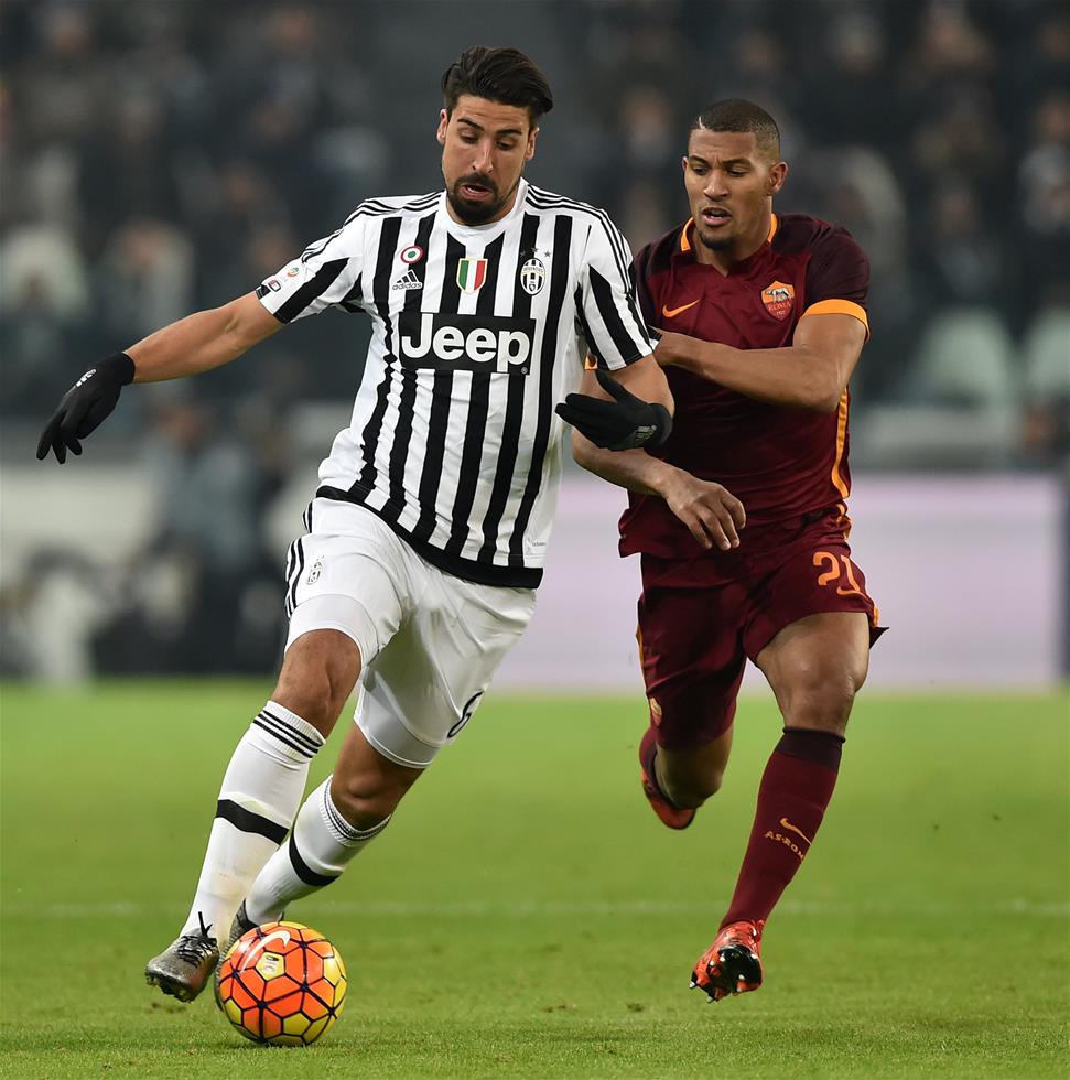 又伤了，对阵柏林联合时帕夫洛维奇的左大腿出现伤病（帕夫洛维奇在对阵柏林联合时左大腿再受伤）