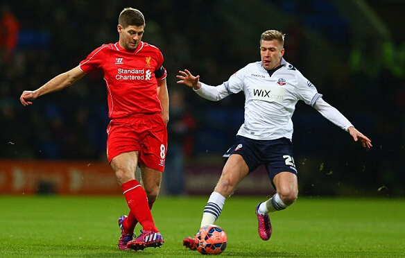 詹姆斯关键三分绝杀比赛（詹姆斯制胜三分完成绝杀）