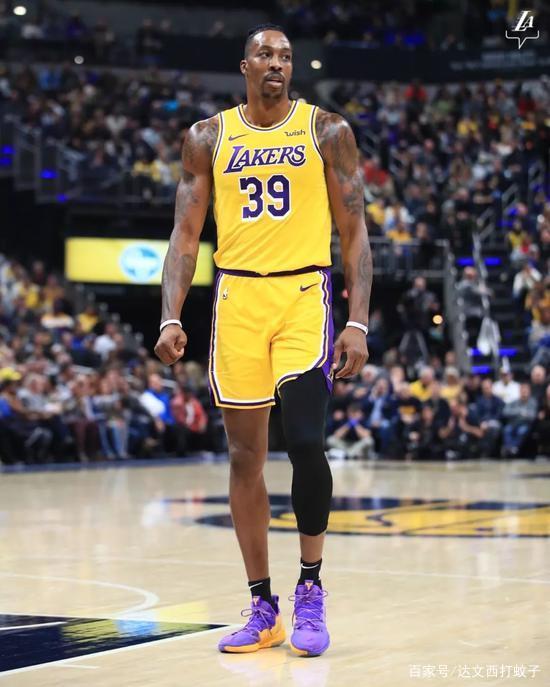 洪尼：射门被扑出不可思议，巴萨球员最后只希望比赛尽快结束（洪尼感叹神奇扑救，末段巴萨众将只盼比赛快结束）