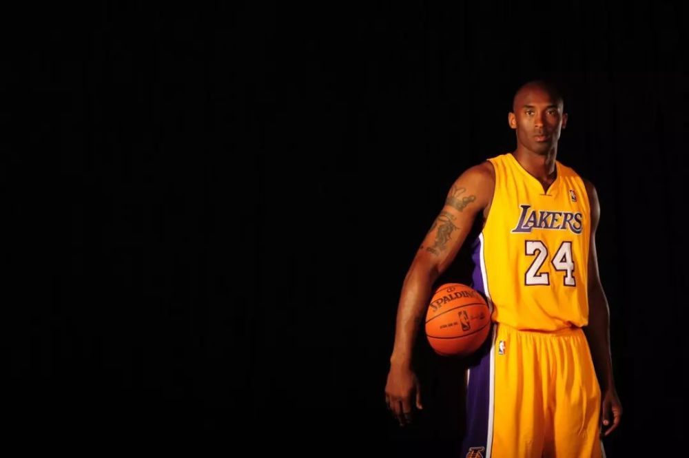 马卡：距离世界杯仅剩半年时间，J罗面临无俱乐部困境（马卡：世界杯倒计时半年，J罗仍未找到新东家）